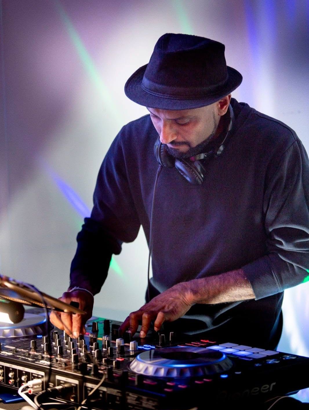 DJ Naleen